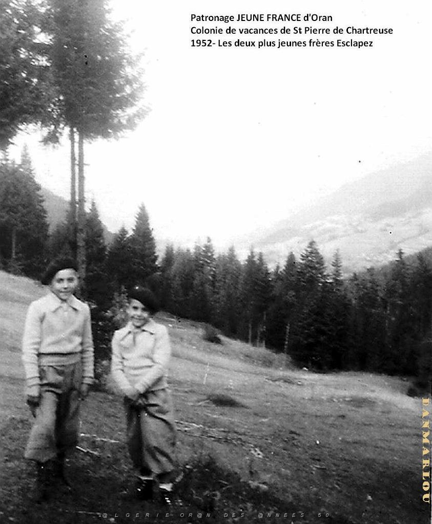COLO JEUNE FRANCE 1952 les 2 plus jeunes Esclapez 001.jpg